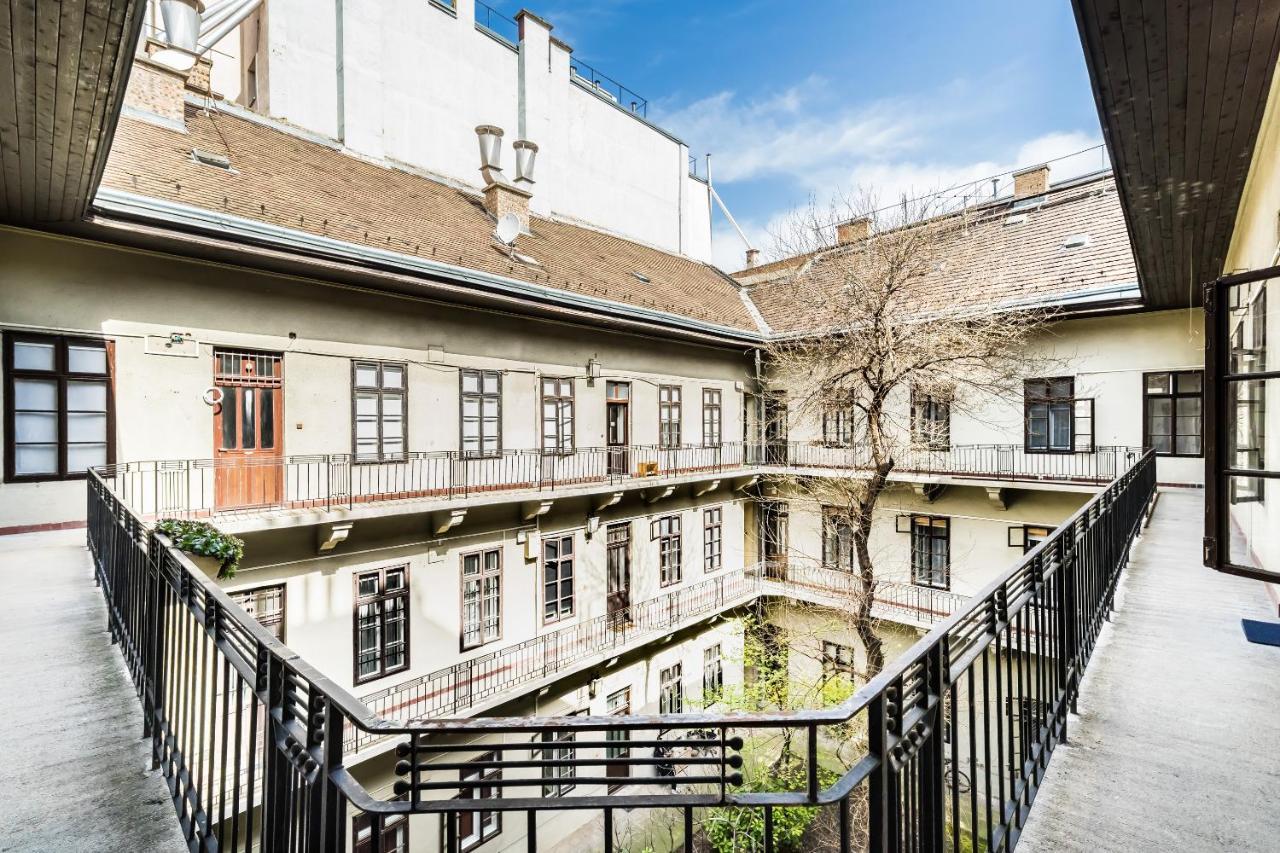 Corbie Downtown Apartment بودابست المظهر الخارجي الصورة