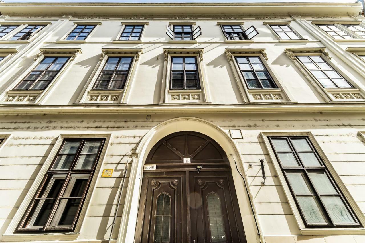 Corbie Downtown Apartment بودابست المظهر الخارجي الصورة